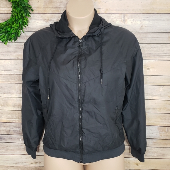 Nike Jackets & Blazers - Women's Nike Black Out Winderbreaker Medium